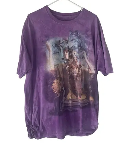 The Mountain Women's Size XL Vintage Purple Native Wolf Graphic T Shirt