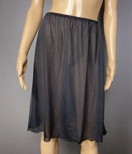 Vassarette Vintage Sheer Half Slip  Medium Avg Black Crepelon II Nylon Polyamid