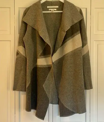 Max Studio  100% 2 ply cashmere grey geometric long cardigan