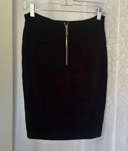 Bebe  KNIT PENCIL SKIRT Sz: M