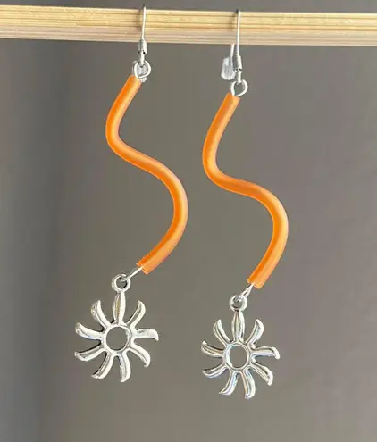 Handmade unique retro boho funky hippie style sun dangle earrings☀️