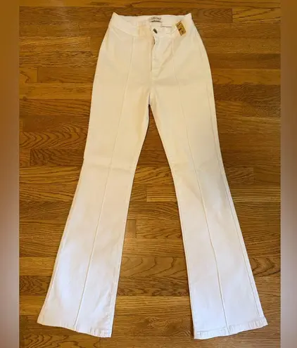 Vibrant high waist White Flare Pants size 3