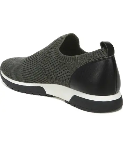 Life Stride women’s Hailey slip on sneaker size 6 brand new