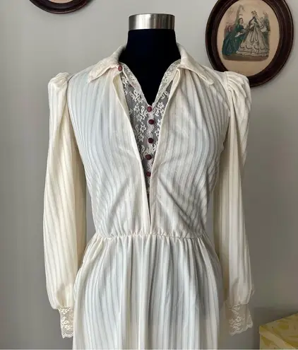 VINTAGE 1970s Edwardian Revival Dress Size 4