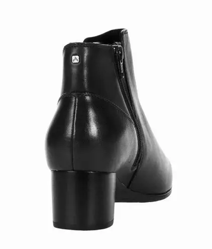 Aravon Rockport Career Dress Chelsea Boots in Black Leather Size 12, New in Box