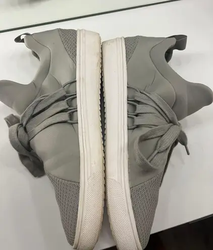 Steve Madden Grey Tie Sneakers