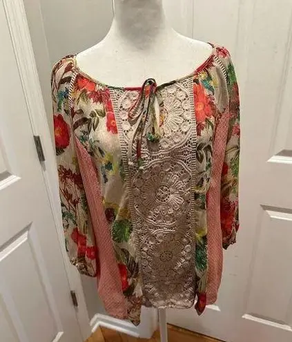 Meadow Rue Anthropologie Beige Floral Key