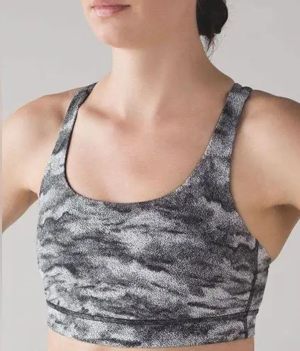 Lululemon  Energy Bra Power Luxtreme Hazy Days Black White size 4