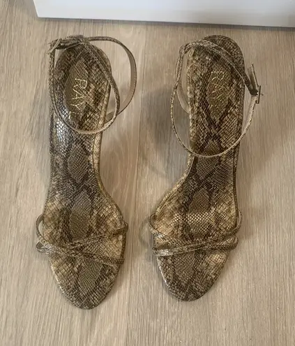 Raye ( 17 ) womens heels brownn color size 9