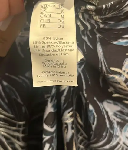 New Niptuck Women’s Slimming Tummy Control One Piece Swimsuit Size 6 NWT Black