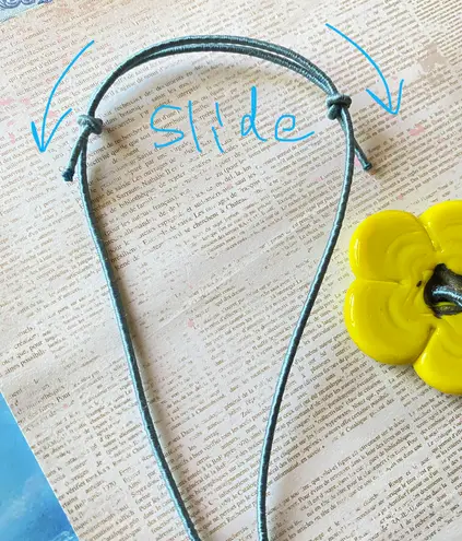 Handmade artisan chunky flower glass bead simple cute fairy boho necklace💐💚