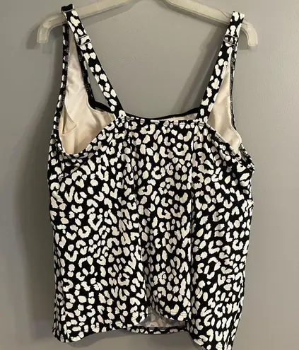 Lands' End Black & White Mastectomy Animal Print Tankini Swim Top Size undefined