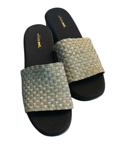 Elegant Black and Gold Platform Shoes with Stylish Design Size 8.5