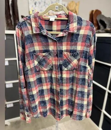 Stitch Fix Dizzy Lizzy Americana Vintage Look Red
White and Blue Flannel
