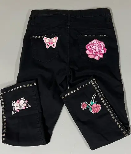 Black Silver Studded Spiked ‘The Distillers’ Punk Band Patch Roses Butterfly Butterflies Patches Stretch Denim High Waisted Jean Capris Pants Bottoms Size 11 💗 - Image 6