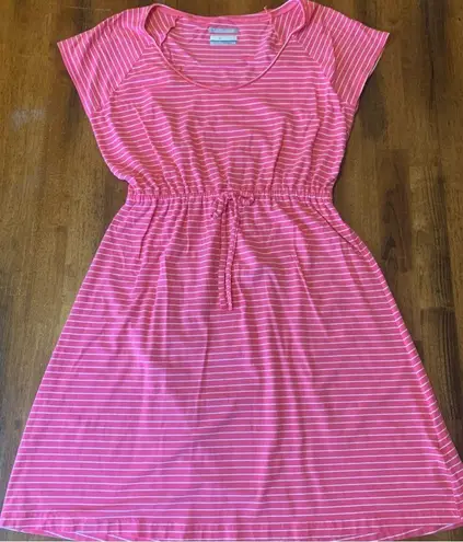 Columbia “Reel Beauty ll” dress Large pink white stripe Omni