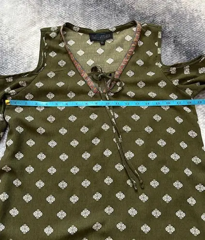 Sweet Wanderer Green Cold Shoulder Floral Embroidered Trim Blouse Size Medium