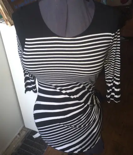 41Hawthorn Stitch Fix striped gathered side top Black Size M