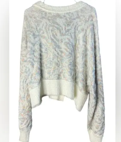 Arizona Jeans Arizona Jean Company White Cardigan with V-neck and Long Sleeves