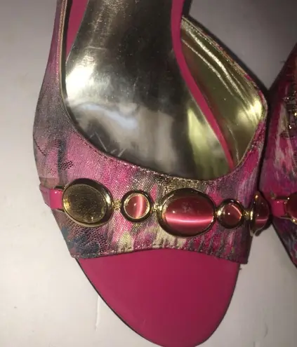 Carlos Santana pink Royale heels