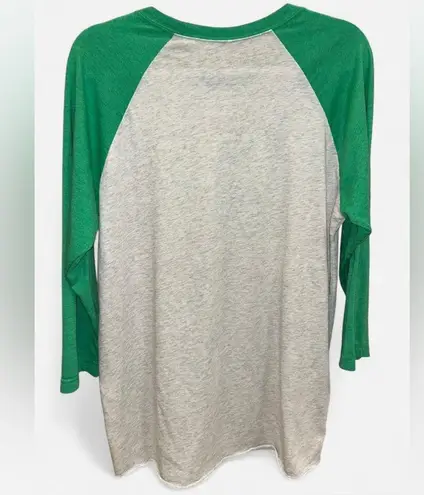 Green Clover Raglan Tee – St. Patrick’s Day 3/4 Sleeve Shirt – Unisex Fit Size L