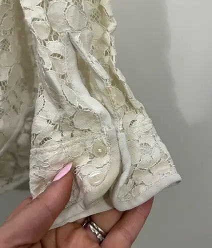 TALULAH Cream Sheer Floral Lace Blouse Size Medium