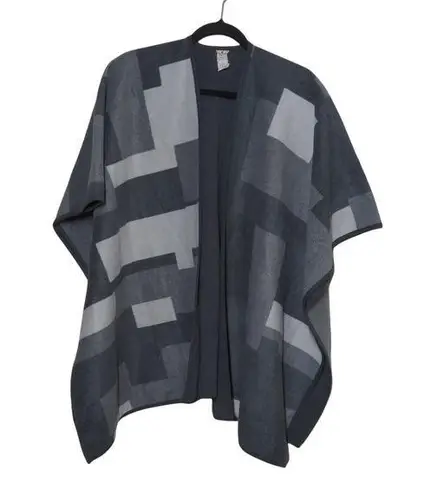 Woolrich Reversible Open Front Wrap / Cape in Gray - One Size - EUC