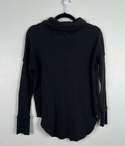 ARITZIA The Group Babaton Waffle Knit Long Sleeve Turtleneck Black Sz M Size M