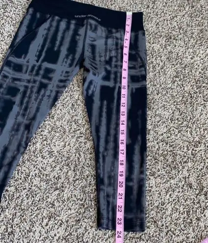 Under Armour  XS fitted cropped‎ leggings