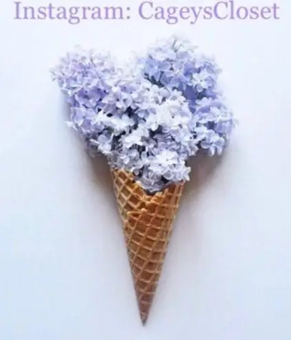 Sunny Girl Blouse M Paisley Floral Royal Blue White Cap Sleeve Lightweight Shirt Size M