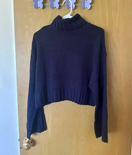 H&M Navy blue turtle neck cropped sweater