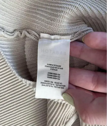 Babaton Aritzia Sculpt Knit Tank Top Medium