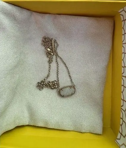 Kendra Scott  Necklace With Bag & Box Preowned