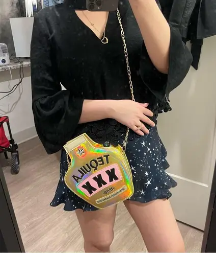 Boutique tequilla holographic crossbody bag gold
