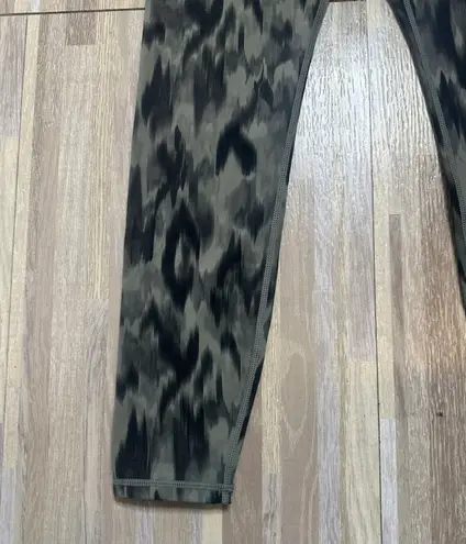 Varley Luna High Ruse Leggings in Watercolor Aztec Animal Print, Size XS