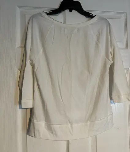 Abercrombie & Fitch  Cream Embroidered 3/4 shirt is a size XS.