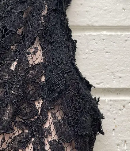 Woman’s nahabhanh cocktail lace dress Size 4