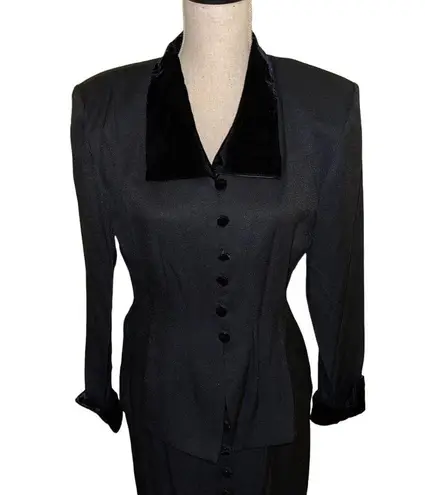 Scarlett Women’s 2 Pc Skirt Set Black Velvet Cuffs Neck Buttons Size 7/8 Vintage