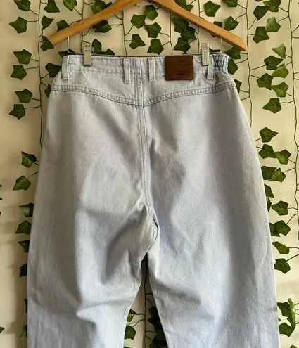 Riders By Lee Vintage High Waisted Light Wash Mom Jeans