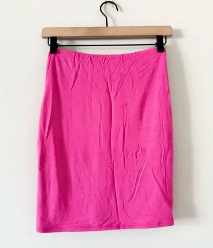 Naked Wardrobe NWT Scoop Waist Mini Skirt in Raspberry Pink - Size M