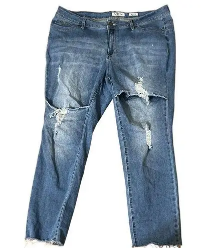 Ymi WBB Wannabettabutt Mid Rise Jeans Distressed Raw Hem Size 18