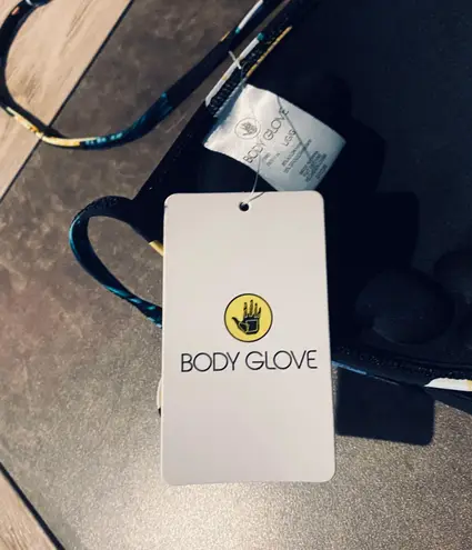 Body Glove Women's Standard Baby Love Molded Cup Push