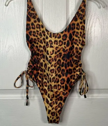 One Piece Joues de Sable Leopard Animal Print Swimsuit