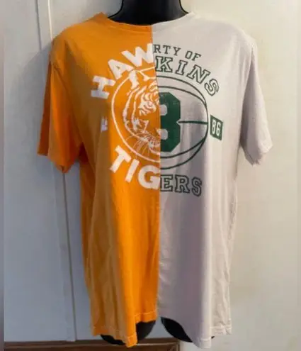 Netflix Hawkins Tigers Split T-Shirt size adult, medium unisex, Stranger Things