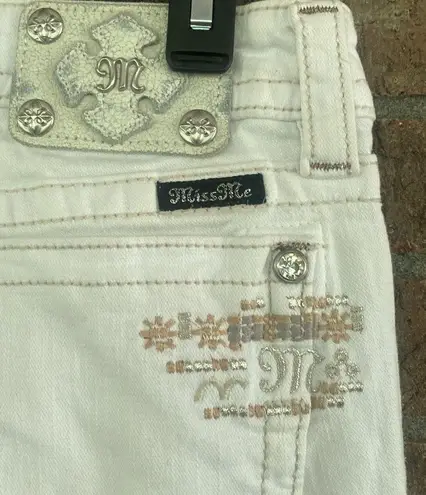 Miss Me - White signature cuffed jeans  jeans size 29