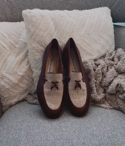Etienne Aigner Vintage 1970 Burgundy Leather And Cream Loafers