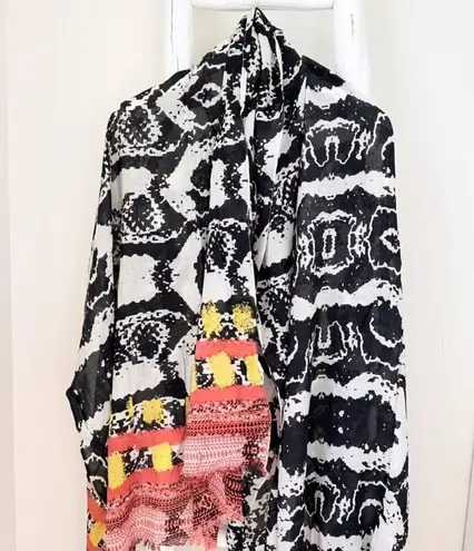 Sandy and Sid Lightweight Patterned Wrap Coverup One Size Fits All Black