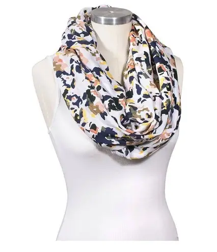 Bebe au Lait Premium Muslin Nursing Scarf Lightweight Breathable Cotton Geo Blue