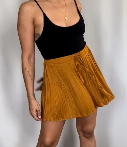 ZARA Pleated Rust Colored Flowy Shorts