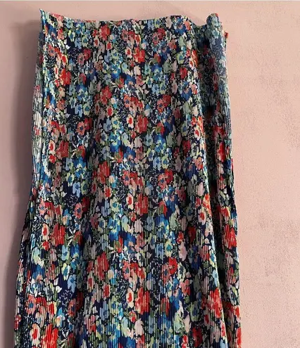 WAYF Blue Floral Pleated Maxi Skirt Size XS EUC
